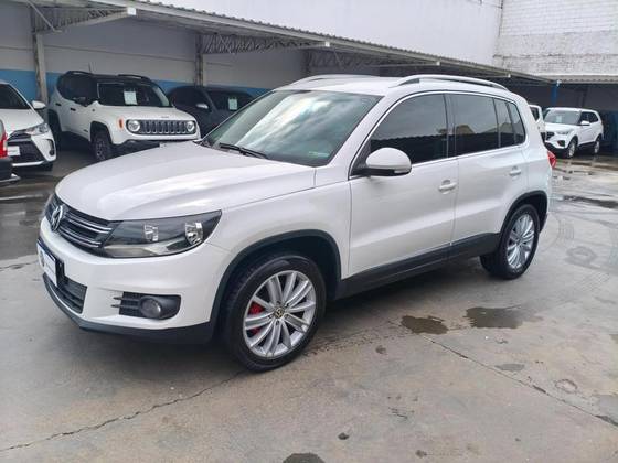 VOLKSWAGEN TIGUAN 2.0 TSI 16V TURBO GASOLINA 4P TIPTRONIC VOLKSWAGEN TIGUAN 2.0 TSI 16V TURBO GASOLINA 4P TIPTRONIC